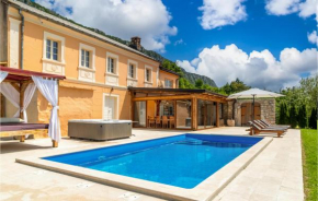 Nice Home In Bribir With Jacuzzi